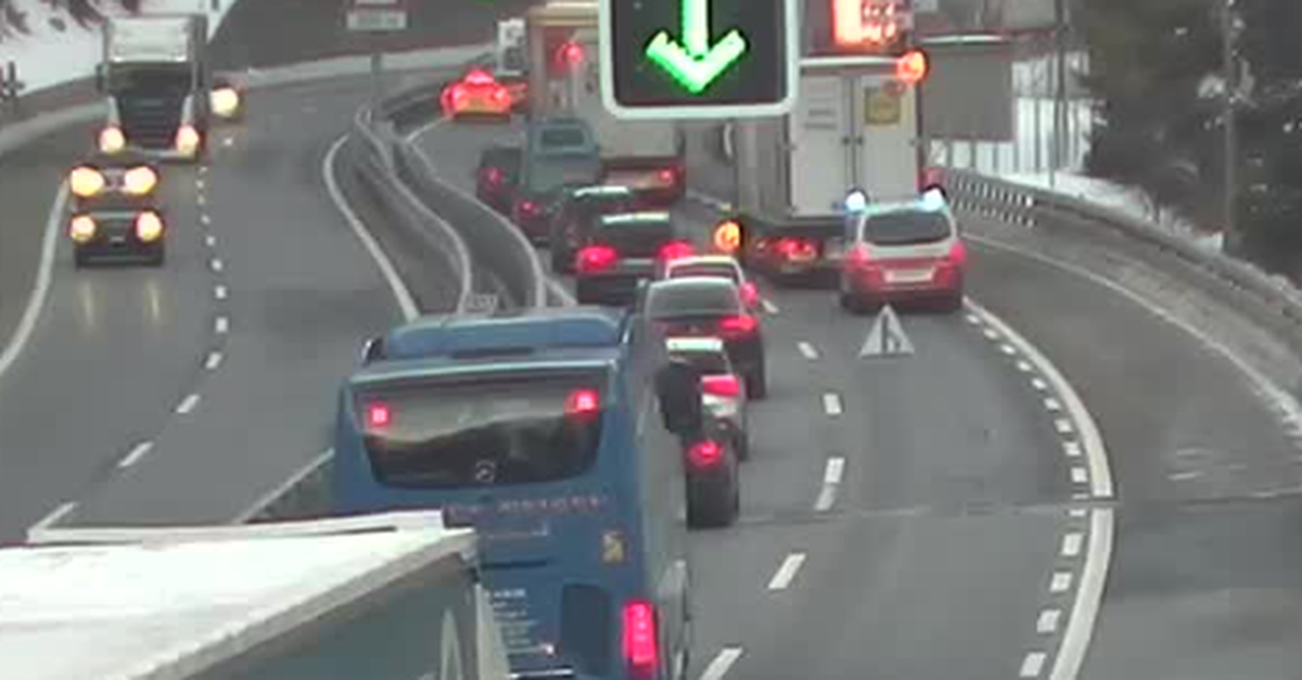 Osterstau hat bereits begonnen – Gotthardtunnel gesperrt