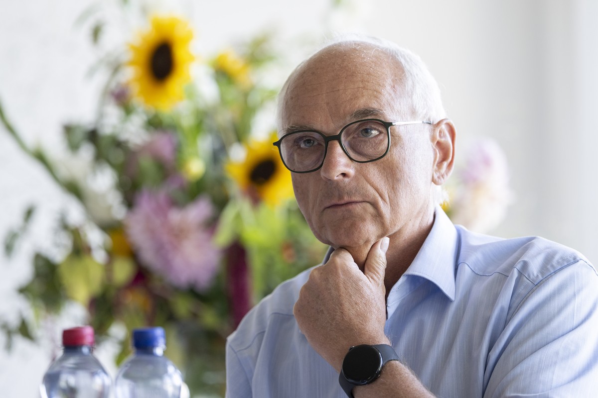 Pierre Alain Schnegg, Regierungspraesident Kanton Bern, spricht an einer Medienkonferenz an der Eroeffnung Hospiz Bern, am Freitag, 14. August 2026, in Bern. Es ist das erste Hospiz fuer Erwachsene im ...