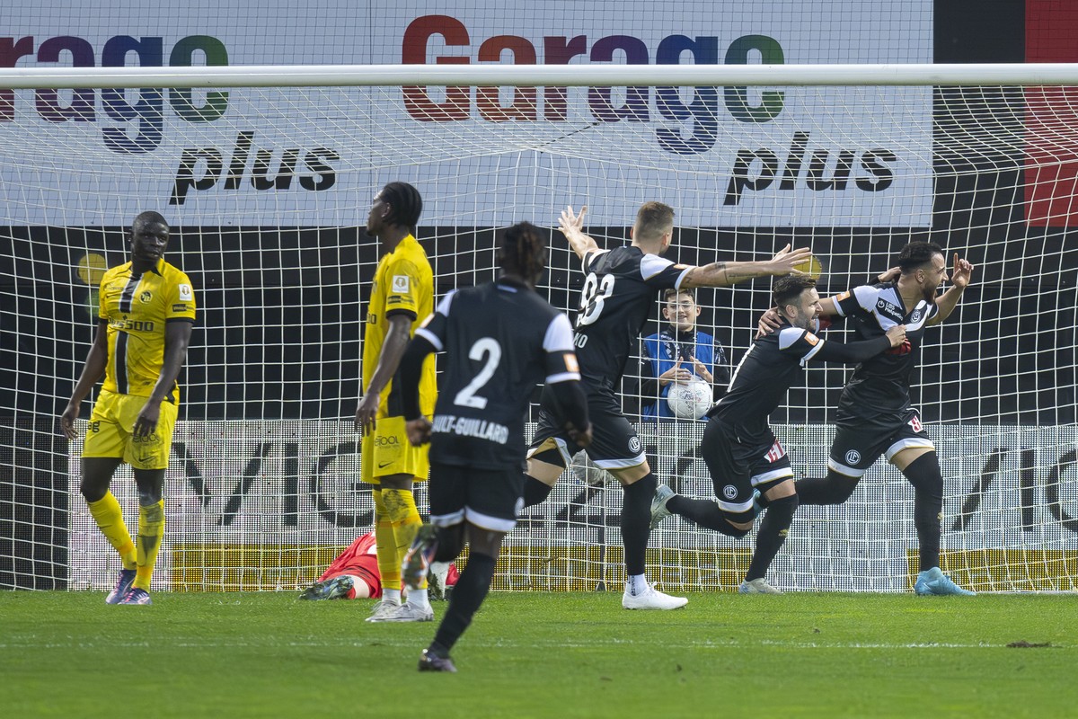 From left, Kacper Przybylko (LUG), Renato Steffen (LUG) and Hadj Mahmoud (LUG), celebrate 2-0 goal, during the Super League soccer match FC Lugano against BSC Young Boys at the Cornaredo Stadium in Lu ...