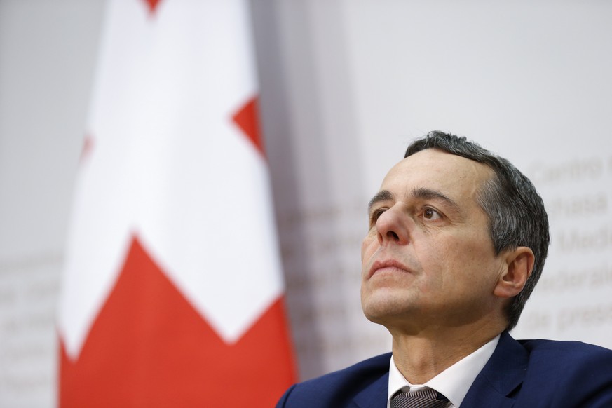 epa06215241 Ignazio Cassis gives his first press conference after his election as Federal Councilor by the United National Assembly, in the National Council in Berne, Switzerland, 20 September 2017. E ...