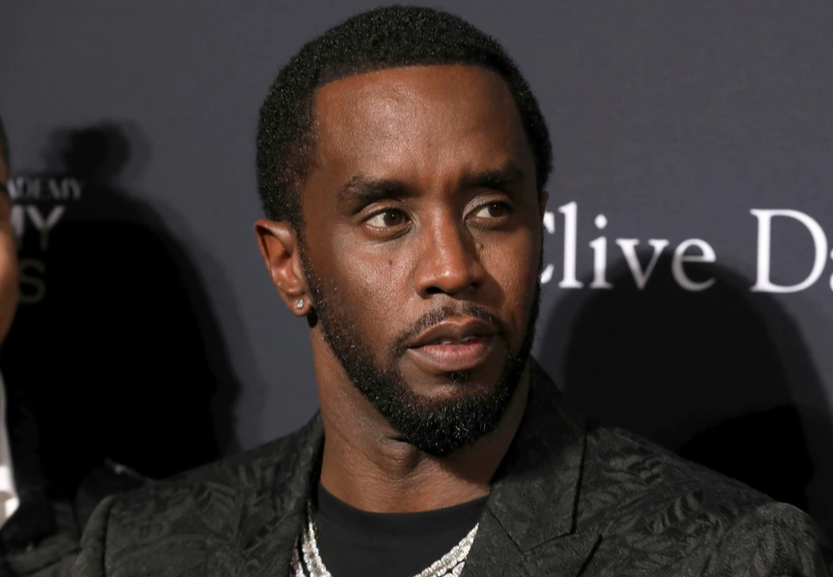 Der US-Rapper Sean Combs ist in Zusammenhang mit Prostitution zu einer Gefängnisstrafe von vier Jahren und zwei Monaten verurteilt worden.