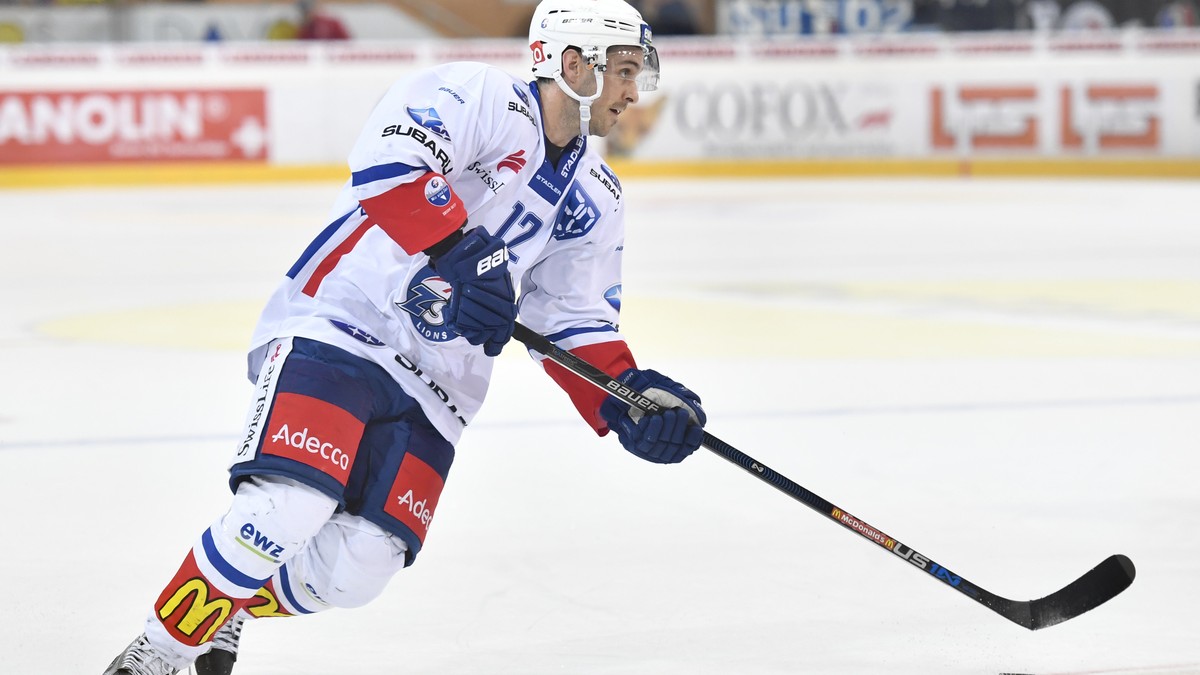 Luca Cunti von Zuerich, beim Eishockey-Qualifikationsspiel der National League A zwischen dem HC Davos und den ZSC Lions, am Samstag, 19. November 2016, in der Vaillant Arena in Davos. (KEYSTONE/Gian  ...
