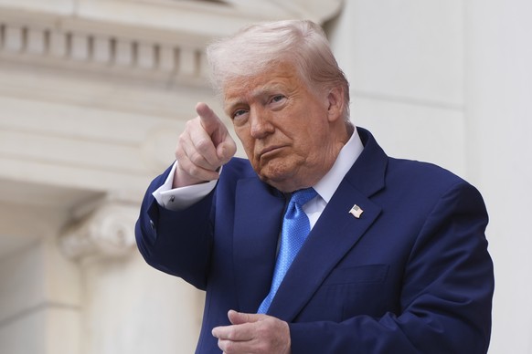 President Donald Trump speaks during the 157th National Memorial Day Observance at Arlington National Cemetery, Monday, May 26, 2025, in Arlington, Va. (AP Photo/Jacquelyn Martin)
Donald Trump