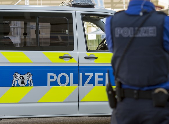 Die Basler Polizei musste am Mittwochabend wegen eines Familienstreits zu einer Wohnung im Gebiet Rheinacker ausrücken. (Symbolbild)