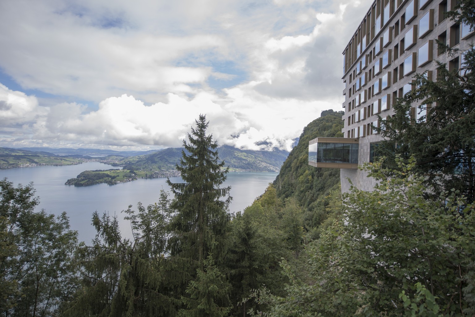 epa11270657 FILE The Buergenstock Hotel high above Lake Lucerne on Monday 18 September 2017. Switzerland&#039;s Buergenstock resort is to host a two-day peace conference in June, the Swiss government  ...