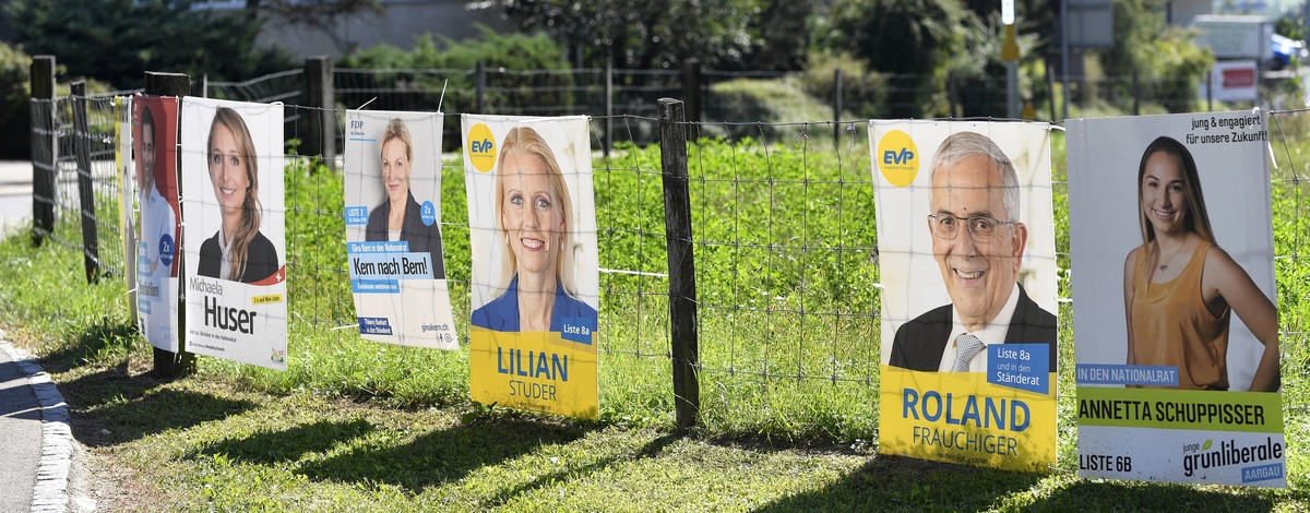 Wahlplakate zu den kommenden eidgenoessischen Wahlen vom 20. Oktober in Maegenwil am Mittwoch, 4. September 2019. .(KEYSTONE/Walter Bieri)