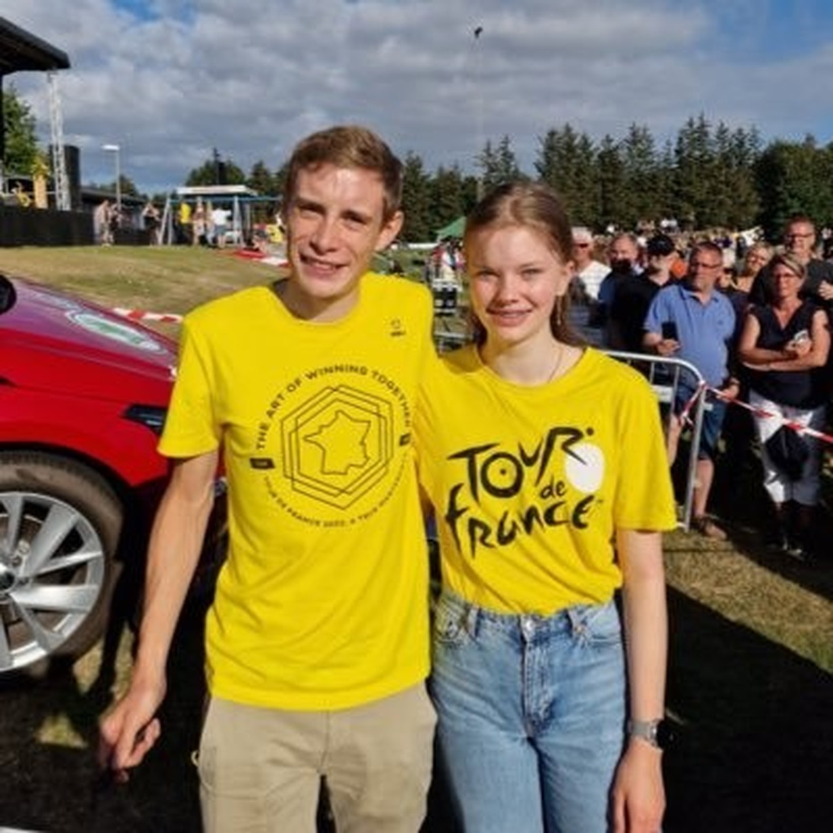 Jonas Vingegaard et Yasmin au Danemark, quelques jours après le Tour de France 2022 remporté par le coureur de la Visma-Lease a Bike.