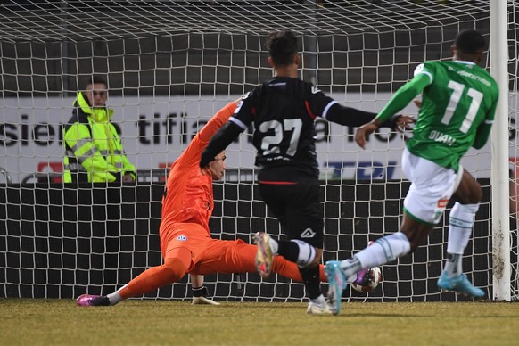 St. Gallen&#039;s player Kwadwo Duah, right scores the 0-1 goal during the Super League soccer match between FC Lugano and FC St. Gallen at the Cornaredo stadium in Lugano, on Saturday, 19 February 20 ...