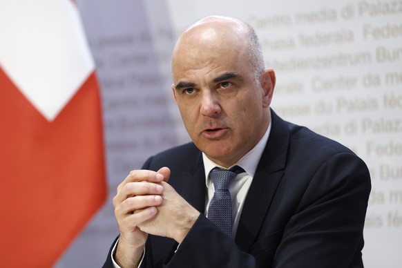 Bundespraesident Alain Berset spricht waehrend einer Medienkonferenz des Bundesrates ueber die Ziele und Massnahmen in der Behindertenpolitik 2023-2026, am Freitag, 10. Maerz 2023 in Bern. (KEYSTONE/P ...