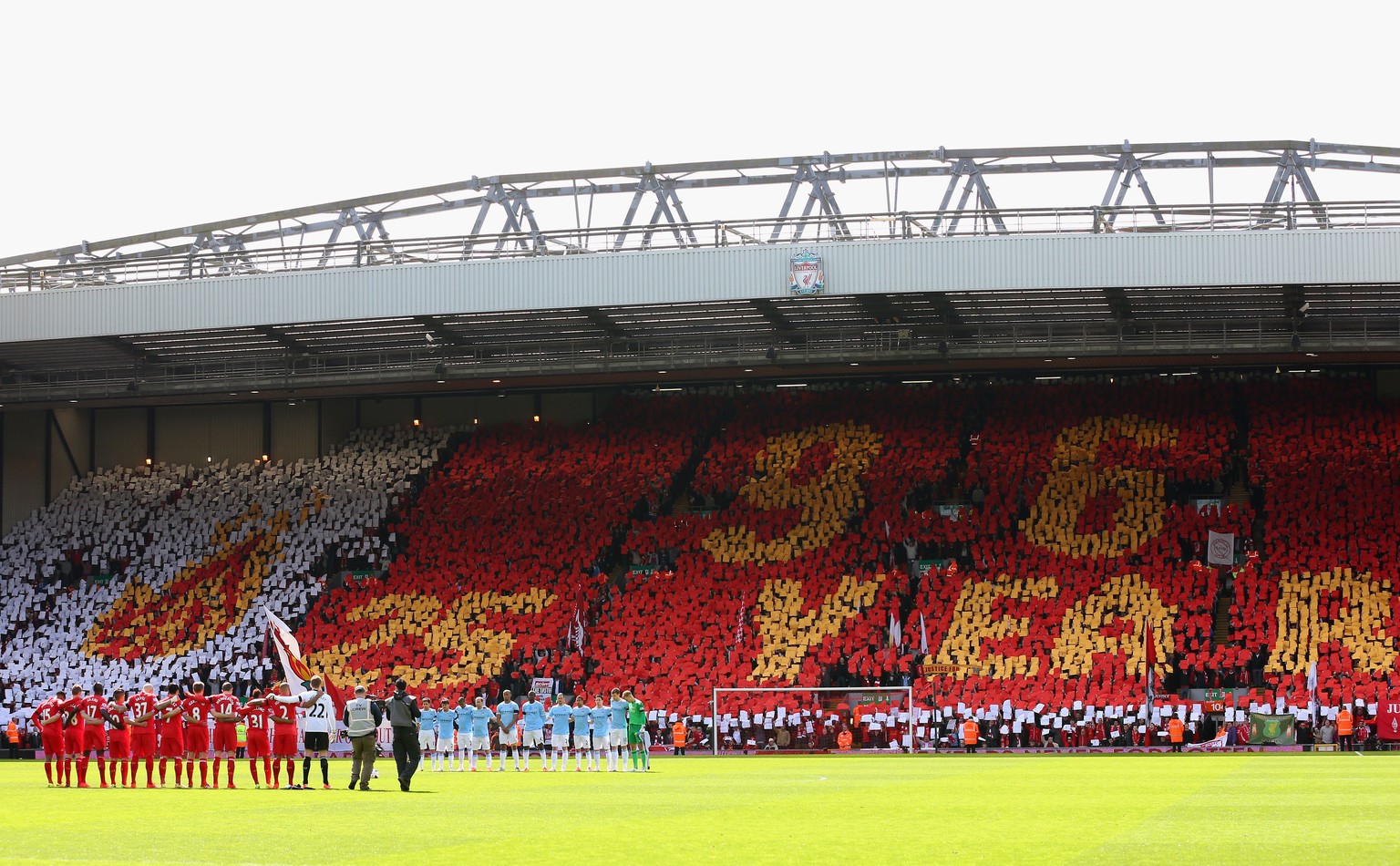 Im Gedenken an die 96 Todesopfer von Hillsborough wurden die Spiele vom vergangenen Wochenende im FA-Cup, in der Premier League und in den weiteren drei englischen Profiligen sieben Minuten (sechs Min ...