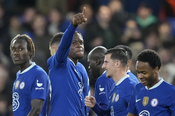 Chelsea&#039;s Denis Zakaria, celebrates with teammates after scoring his sides second goal of the game during the Champions League group E soccer match between Chelsea and Dinamo Zagreb at Stamford B ...