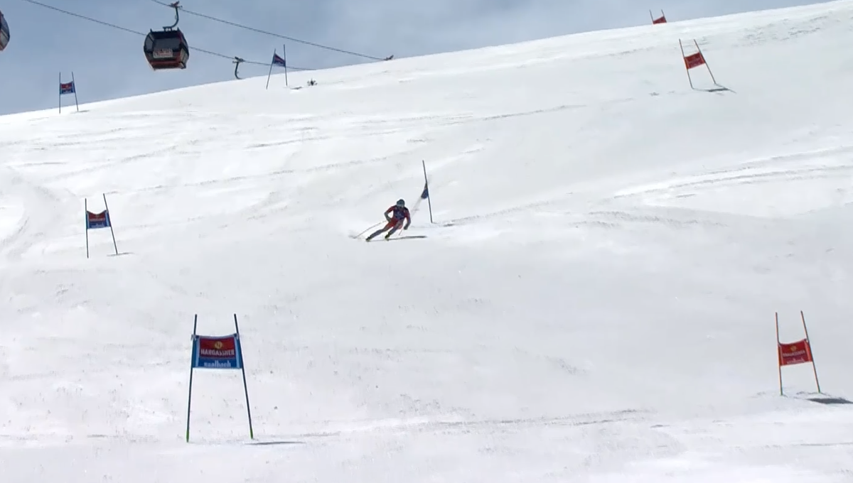 Stefan Rogentin lors de sa manche gagnante durant le super-G de Saalbach, en Autriche.