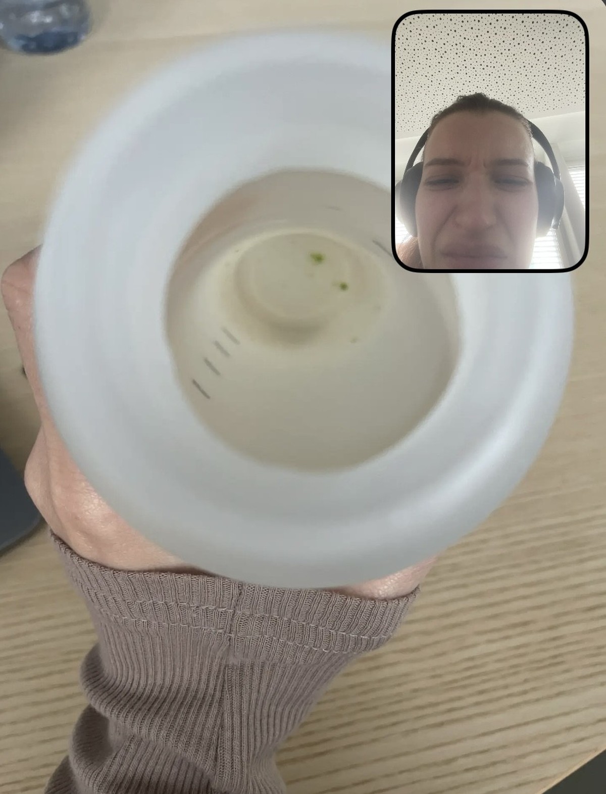 Schimmelflasche. Mein Gesicht sagt alles.