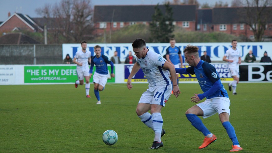 Fussball im idyllischen nordirischen Wohnviertel: Der&nbsp;FC Glenavon trifft auf&nbsp;Coleraine.