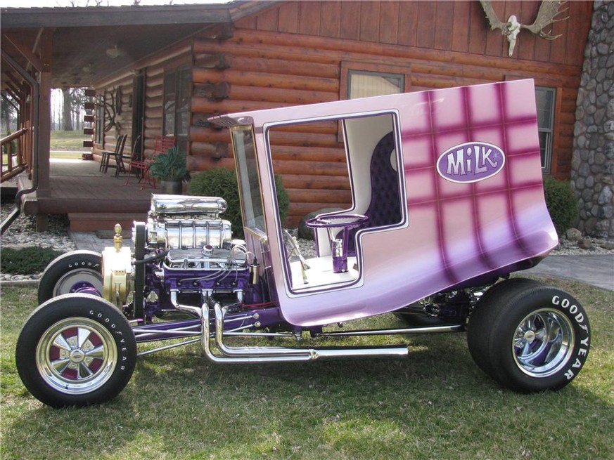 Milk Wagon, George Barris http://www.barrett-jackson.com/Archive/Event/Item/1965-CUSTOM-BUILT-MILK-TRUCK-137932
