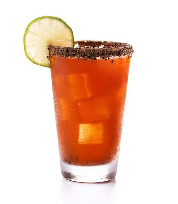 michelada drink bier cocktail trinken alkohol mexiko