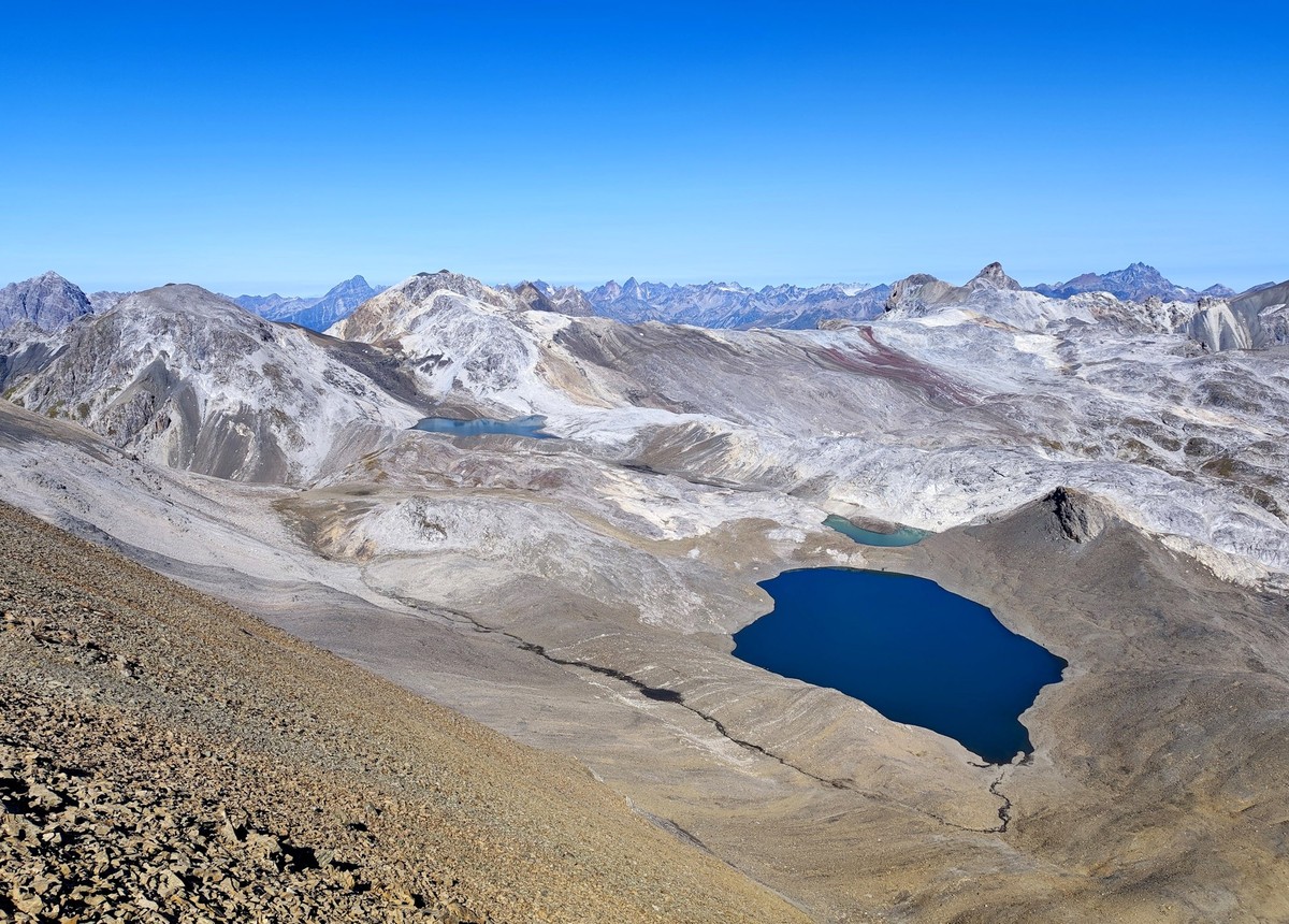 Gletscher Gletscherschmelze Schweiz 2025
Die Gesteinswüste oberhalb Scuol (GR) im Unterengadin war vor 100 Jahren noch fast vollständig
von Gletschern bedeckt. Der Vadret da Rims ist der grösste scho ...
