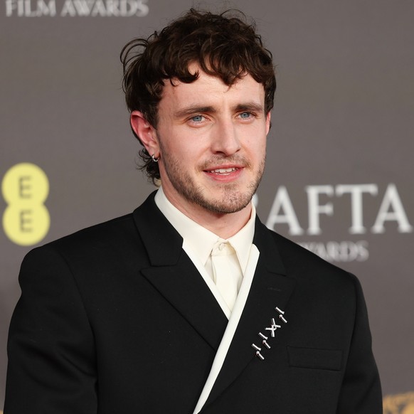 epa11164248 Paul Mescal attends the 2024 EE BAFTA Film Awards at the Royal Festival Hall in London, Britain, 18 February 2024. The ceremony is hosted by the British Academy of Film and Television Arts ...