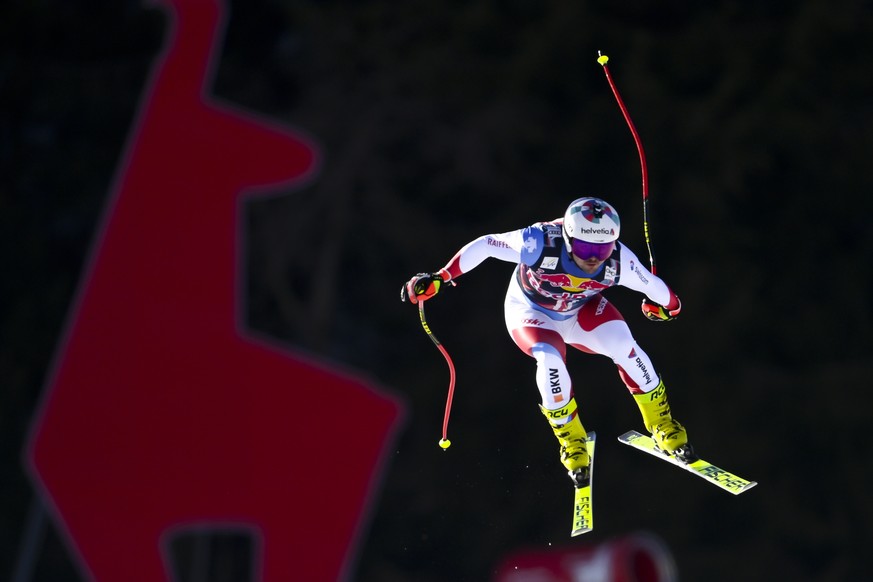 epaselect epa08957461 Urs Kryenbuehl of Switzerland in action during the men&#039;s Downhill race of the FIS Alpine Skiing World Cup event in Kitzbuehel, Austria, 22 January 2021. EPA/CHRISTIAN BRUNA