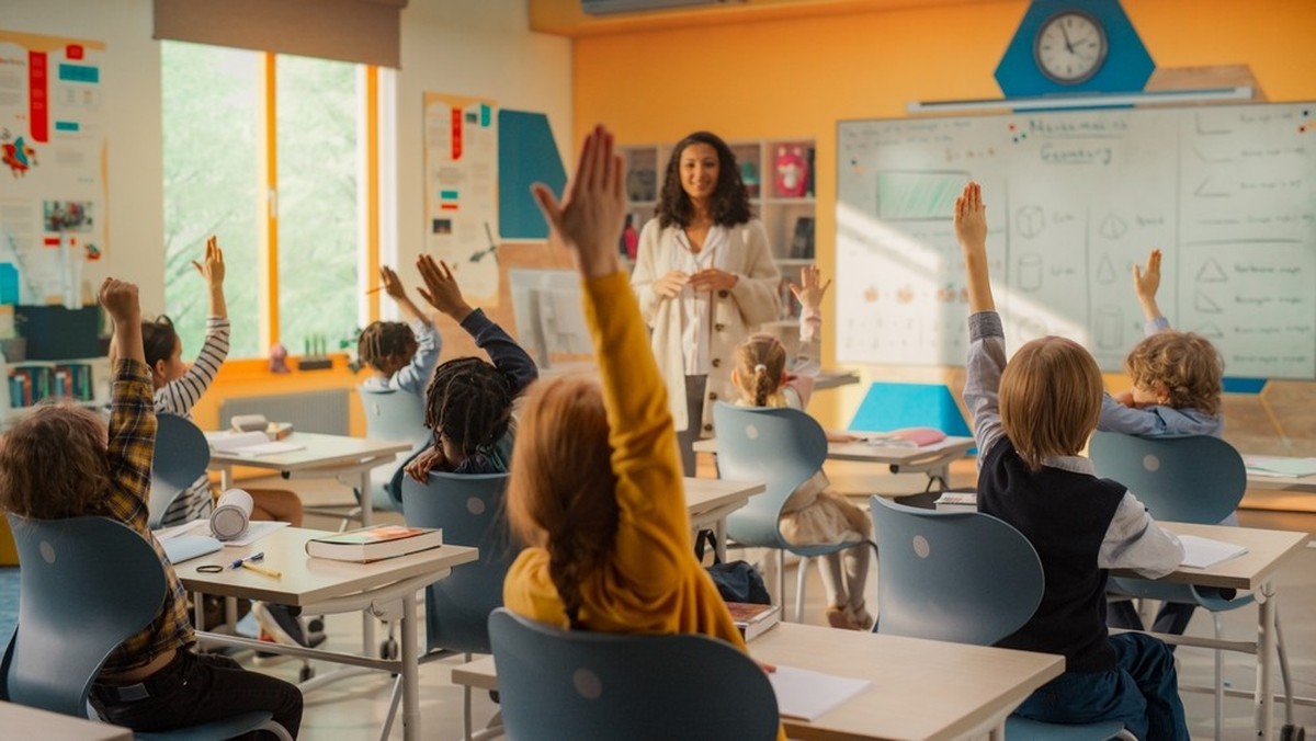 Lehrer Schulklasse Lehrerlöhne Klassenzimmer
