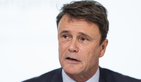 Regierungsrat Philippe Mueller, Sicherheitsdirektor, spricht zu den Medien ueber eine Polizeikontrolle des Jahres 2021, bei der ein sich wehrender Mann zu Boden gefuehrt worden war, am Donnerstag, 23. ...