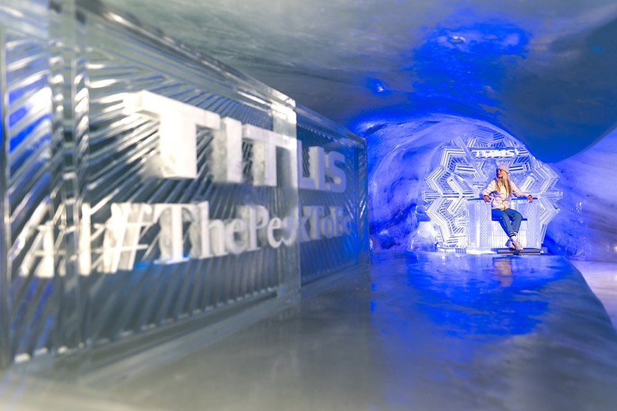 Titlis Eisgrotte Gletschergrotte Gletscher Engelberg Rauszeit
