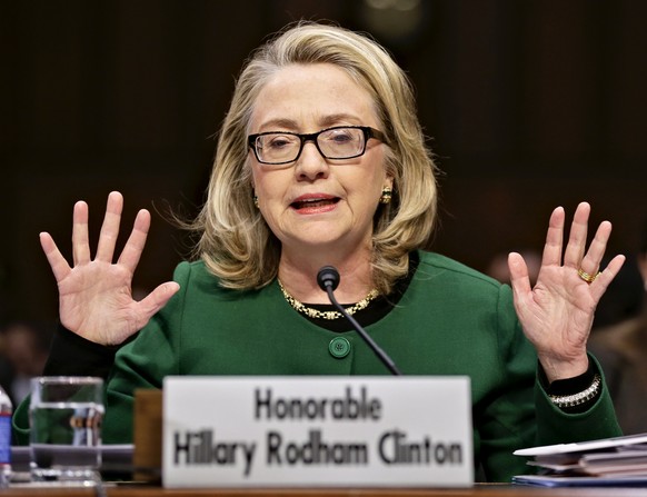 Nach dem Anschlag auf die US-Botschaft musste sich Clinton als Aussenministerin vor dem Senat verteidigen.