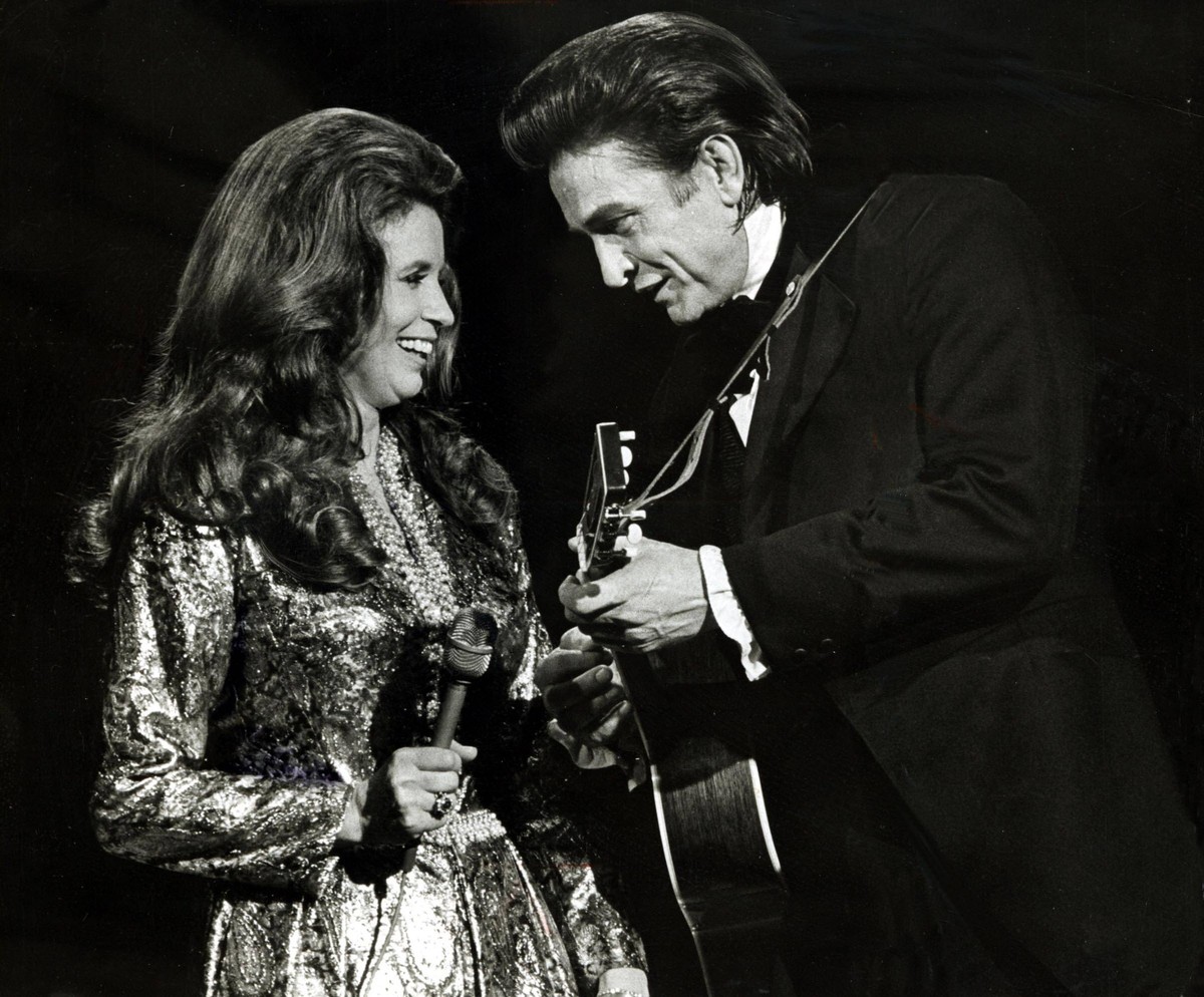 Jan. 1, 2011 - JUNE CARTER CASH AND HUSBAND JOHNNY CASH.1979. 319395. PUBLICATIONxINxGERxSUIxAUTxONLY - ZUMAg49_

Jan 1 2011 June Carter Cash and Husband Johnny Cash 1979 PUBLICATIONxINxGERxSUIxAUTxON ...