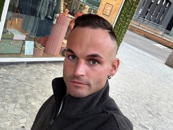 Sebastian Squaratti Gondo Wallis