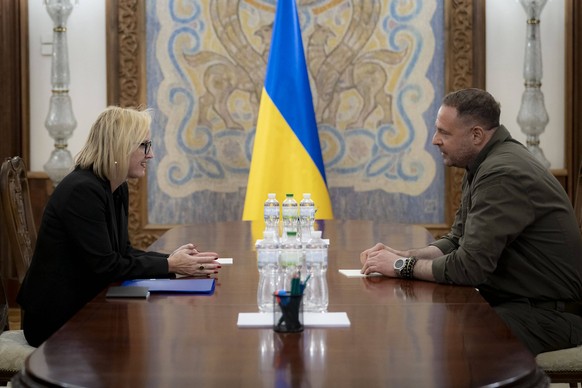 May 6, 2025, Kyiv, Kiev Oblast, Ukraine: Ukrainian chief of presidential staff Andriy Yermak, right, meets with the new U.S. Ambassador to Ukraine Julie Davis in the role of Charge d Affaires, ad inte ...