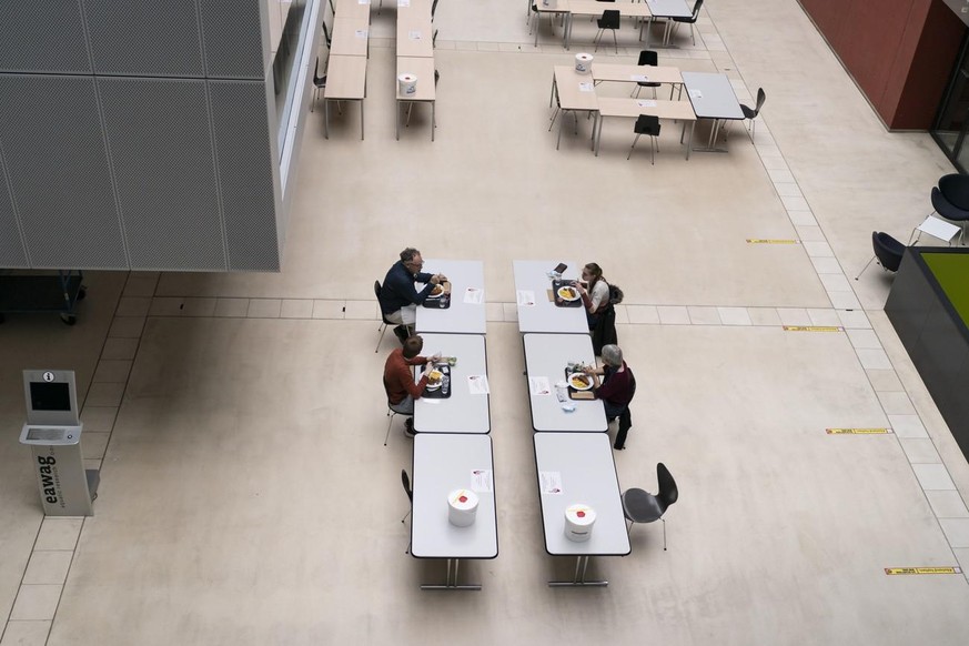 Dieses etwas trostlose Bild könnte bald der Vergangenheit angehören: ein Blick in die EAWAG-Kantine in Dübendorf, die von der Eldora AG betrieben wird.