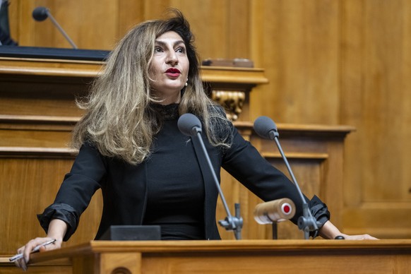 Sibel Arslan, GP-BS, kommentiert den Aussenpolitischen Bericht 2023, an der Herbstsession der Eidgenoessischen Raete, am Montag, 9. September 2024 im Nationalrat in Bern. (KEYSTONE/Alessandro della Va ...