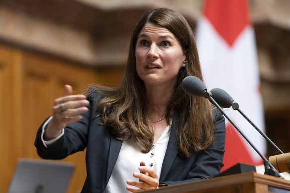 Nadja Pieren, SVP-BE, spricht an der Herbstsession der Eidgenoessischen Raete, am Montag, 24. September 2018 im Nationalrat in Bern. (KEYSTONE/Anthony Anex)