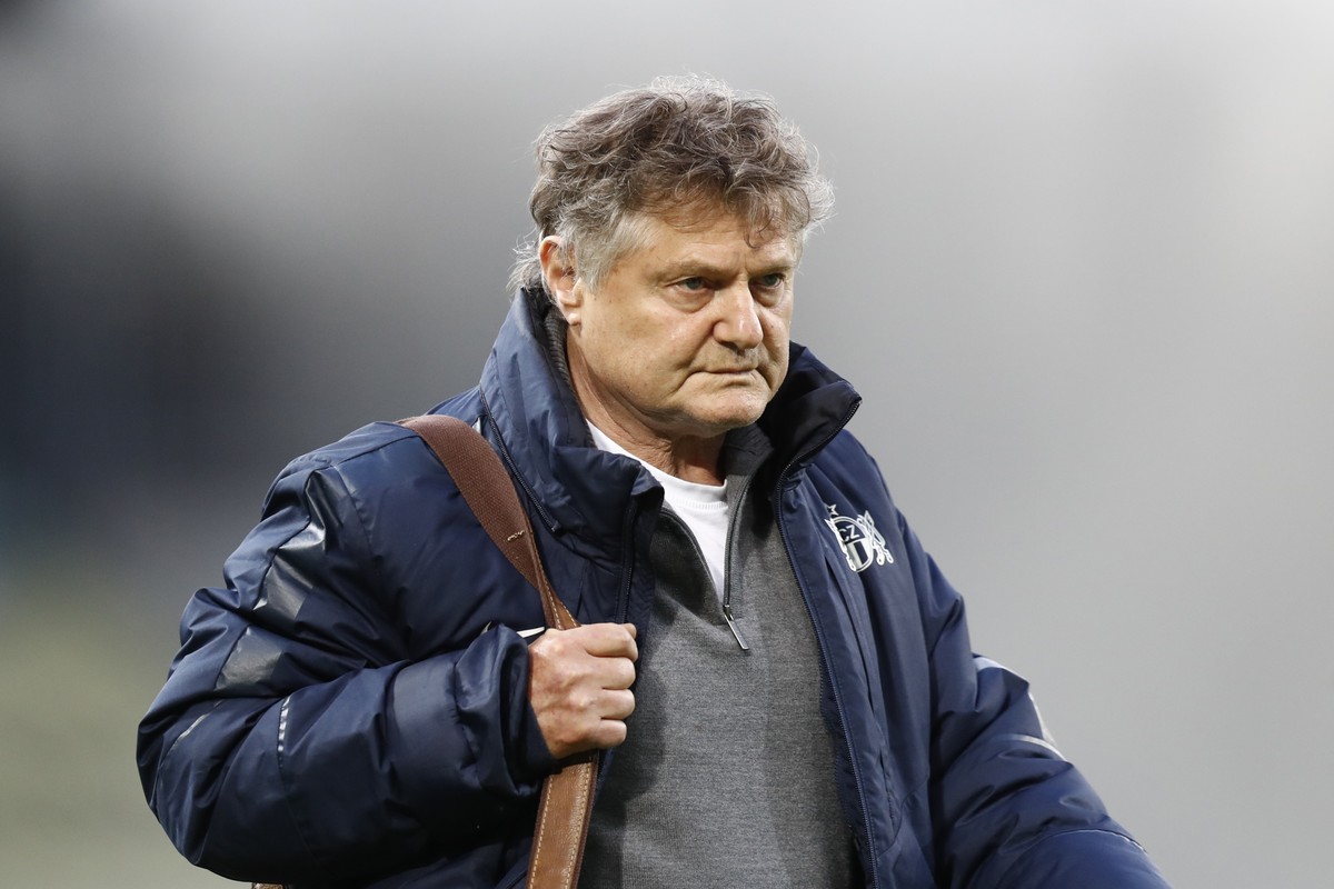 ARCHIVBILD ZUM POSITIVEN CORONAVIRUS-TEST VON FCZ PRAESIDENT ANCILLO CANEPA, AM SONNTAG, 12. JULI 2020 - FC Zuerich's president Ancillo Canepa leaves the pitch at halftime during the first Super  ...