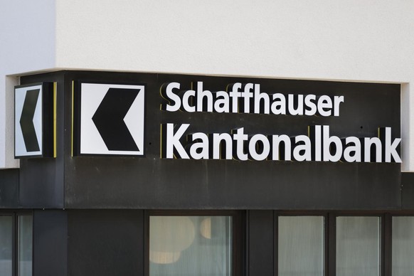 The logo of the cantonal bank of Schaffhausen, photographed in Schaffhausen, Switzerland, on May 15, 2017. (KEYSTONE)

Das Logo der Schaffhauser Kantonalbank, fotografiert am 15. Mai 2017 in Schaffhau ...