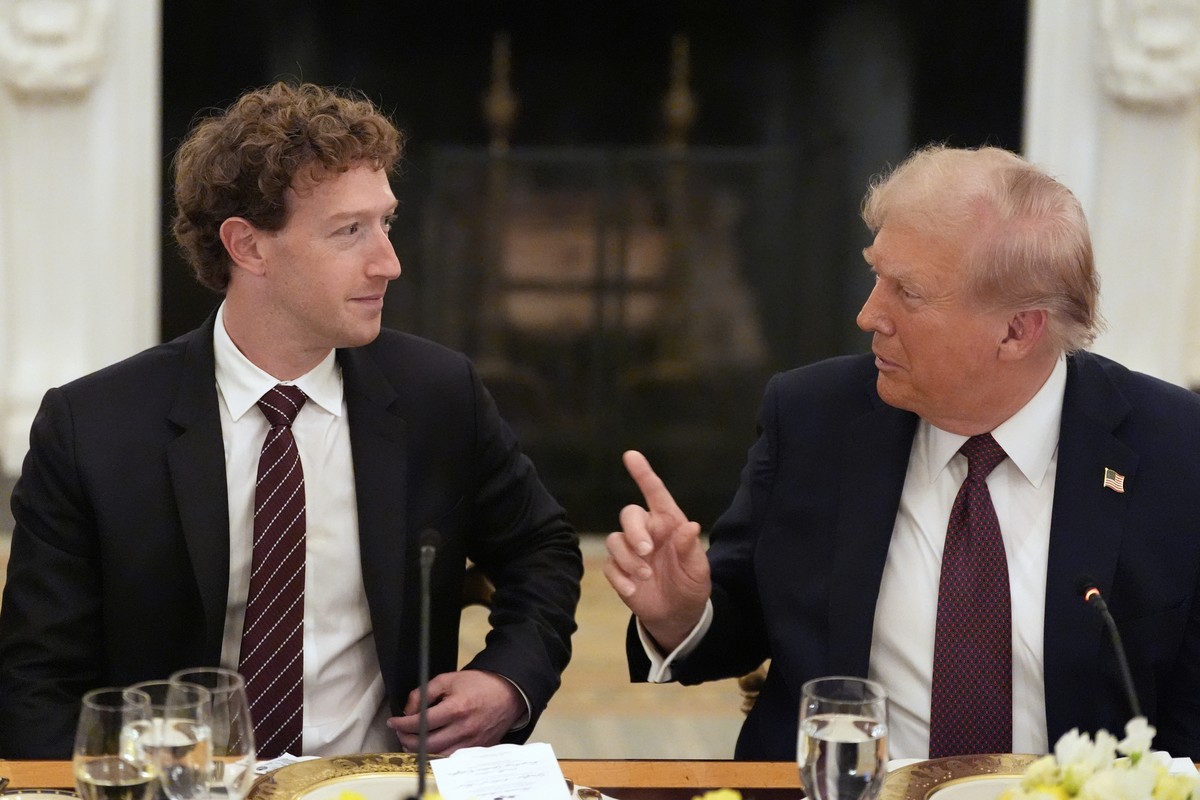 President Donald Trump speaks as Facebook CEO Mark Zuckerberg listens during a dinner in the State Dinning Room of the White House, Thursday, Sept. 4, 2025, in Washington. (AP Photo/Alex Brandon)
APTO ...