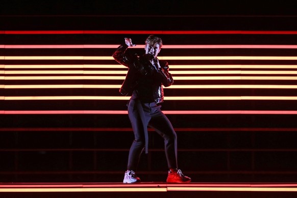 epa06728494 Benjamin Ingrosso representing Sweden with &#039;Dance You Off&#039; performs during rehearsals for the Grand Final of the 63rd annual Eurovision Song Contest (ESC) at the Altice Arena in  ...