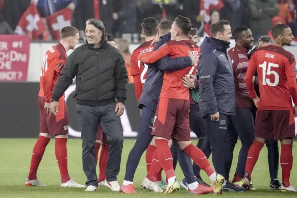 IMAGO / Roger Albrecht

Murat Yakin (schweiz, Trainer), SWZ, Schweiz vs. Bulgarien, Fussball, Qualifikation zur WM, Gruppenphase, 15.11.2021, Foto: Presse/Roger Albrecht *** Murat Yakin switzerland, c ...