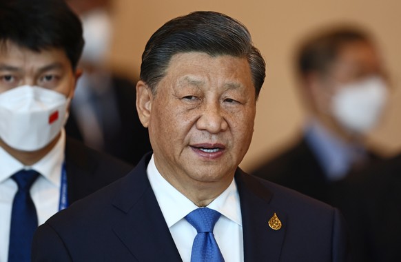 FILE - China&#039;s President Xi Jinping arrives to attend the APEC Economic Leaders Meeting during the Asia-Pacific Economic Cooperation, APEC summit, Saturday, Nov. 19, 2022, in Bangkok, Thailand. C ...