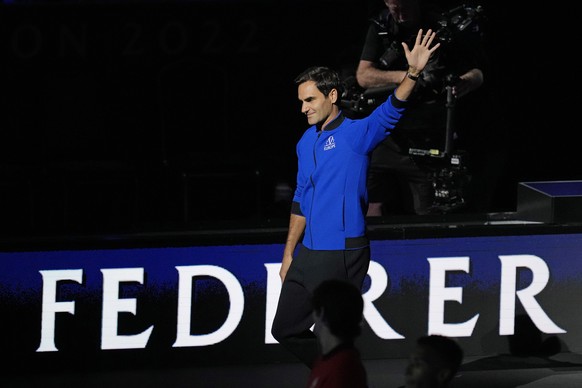 Team Europe&#039;s Roger Federer of Switzerland, waves during the opening ceremony of the Laver Cup tennis tournament at the O2 in London, Friday, Sept. 23, 2022. (AP Photo/Kin Cheung)