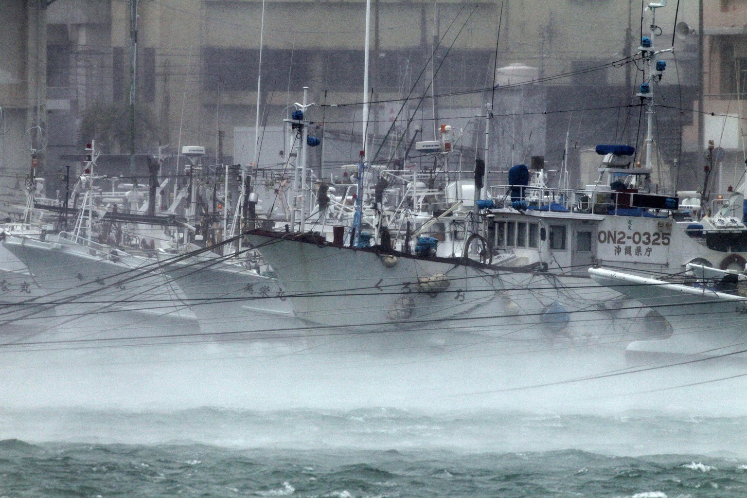 Ein Hafen in der Ferienregion Okinawa.