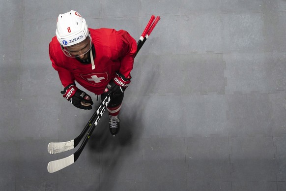 epa07558663 Switzerland&#039;s Vincent Praplan attends his team&#039;s training session for the IIHF 2019 World Ice Hockey Championships at the Ondrej Nepela Arena in Bratislava, Slovakia, 09 May 2019 ...