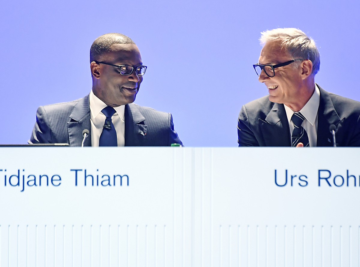 Die Führungsspitze der Grossbank Credit Suisse um Verwaltungsratspräsident Urs Rohner (rechts) und Konzernchef Tidjane Thiam (links) müssen sich um ihre Aktivitäten in den USA kümmern. (Archivbild)