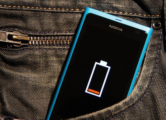 Das Lumia 800 von Ende 2011: Moderne Nokia-Smartphones kamen viel zu spät auf den Markt.