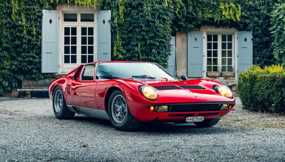 1969 Lamborghini Miura P400 S by Bertone

CHF1,500,000 - CHF2,000,000 

Previously owned by Formula 1 race winner and ex-Ferrari driver René Arnoux
 One of 338 examples of the P400 S built from Decemb ...
