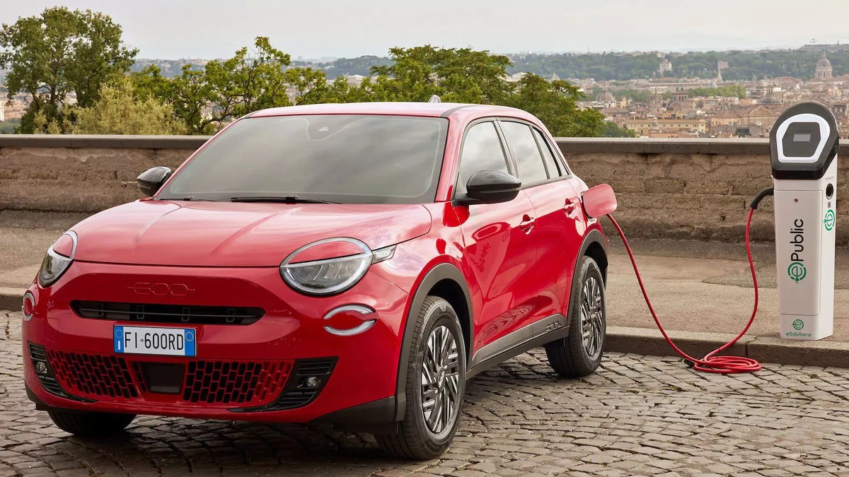 Mit dem elektrischen 600e bringt Fiat einen grossen SUV-Bruder des Kleinwagens 500.