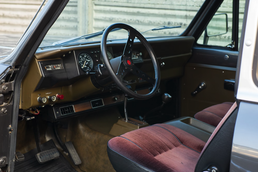 1978 MONTEVERDI SAHARA
schweiz auto offroader 4x4 https://collectingcars.com/for-sale/1978-monteverdi-sahara