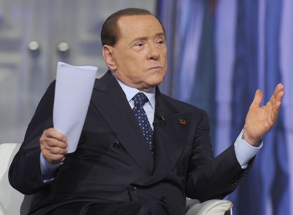 Auch er ist wieder da. Silvio Berlusconi.