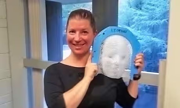 Kayt Sukel with the &#039;orgasm mask&#039;.