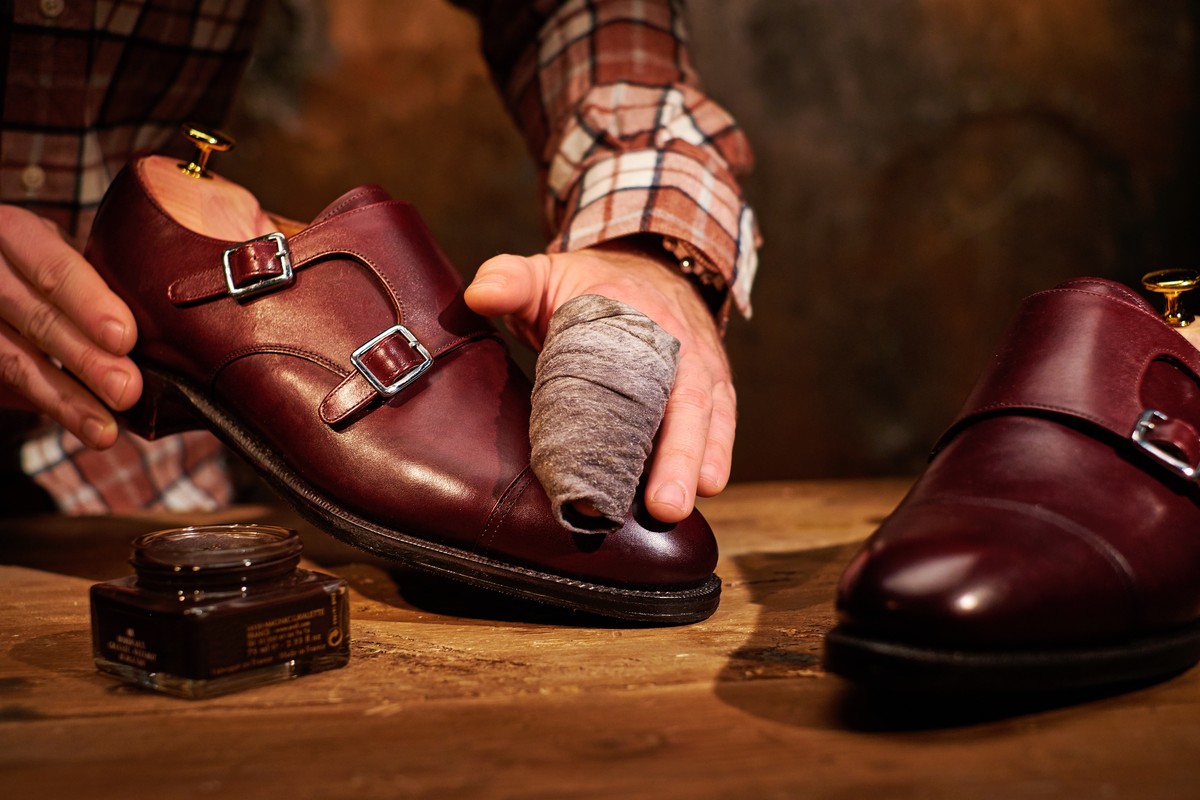 Schuhe polieren – für manch einen Meditation.